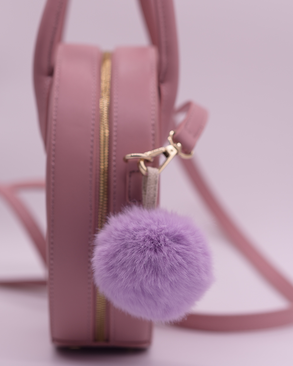 Faux Fur Pompom "Lilac" Faux Fur Pompom "Lilac"